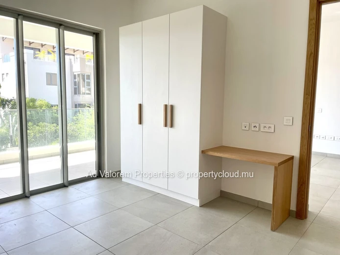 2-Bedroom Apartments – Resort-Style in Péreybère