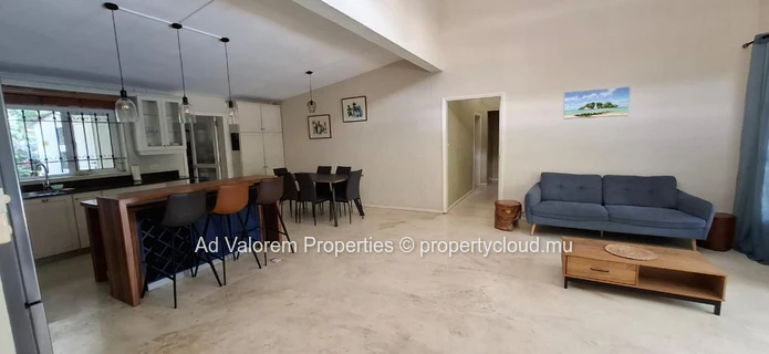 For rent – Charming villa in Black River.