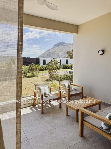 Beachfront Residences in Black River for rent (Sole Mandate)
