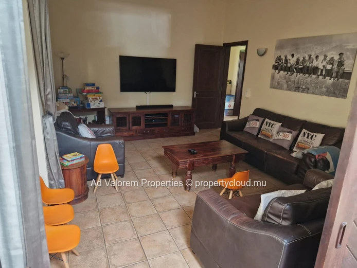 House for sale in Black River