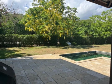 5 Bedroom Villa