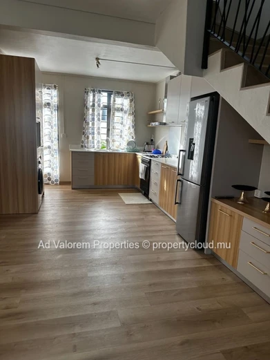 ?? Tastefully Renovated House for Rent – Cascavelle