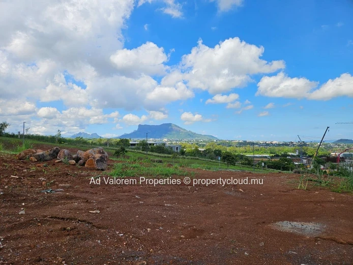 Exceptional Residential Plot for Sale – Bagatelle Hills, Moka Smart City
