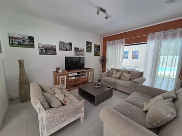 2 Bedroom Townhouse, Duplex