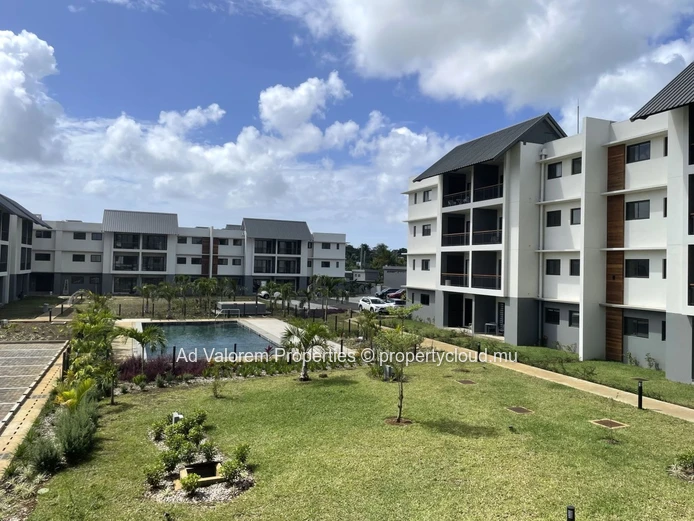 Appartement 2 chambres neuf avec piscine commune – Résidence sécurisée Beau Plan Smart City