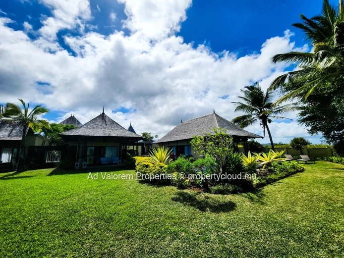 Beautiful villa for sale in Bel Ombre