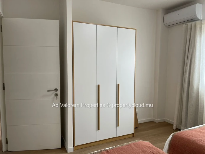 For Sale – Modern 2-Bedroom Apartment in Tamarin Smart City