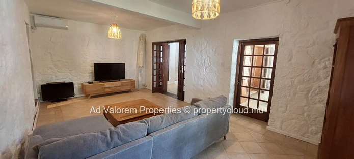 4 bedroom house in Pointe aux Canonniers