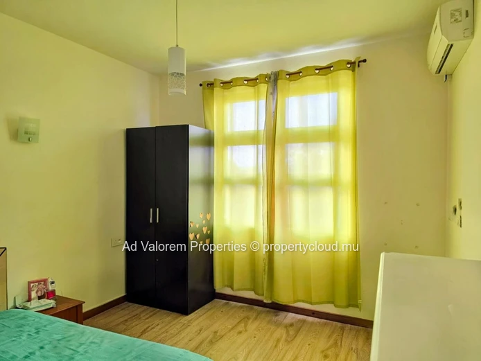 For Sale – Beautiful 2-Bedroom Apartment in Quatre Bornes