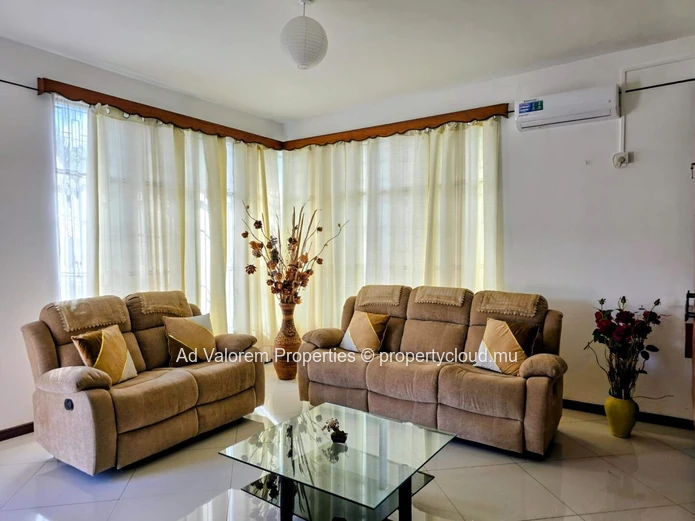 For Rent – Freshly Renovated Furnished House in Quatre Bornes