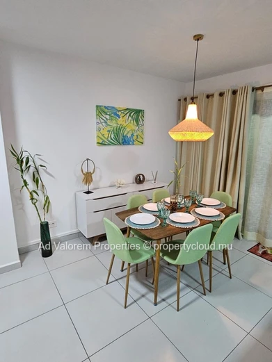 Duplex de 3 chambres à louer – Flic en Flac