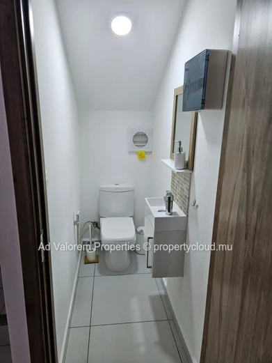 Duplex de 3 chambres à louer – Flic en Flac