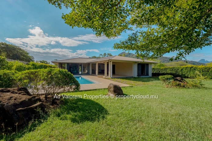 Beautiful house for rent in Les Salines Pilot