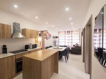 2 Bedroom Apartment
