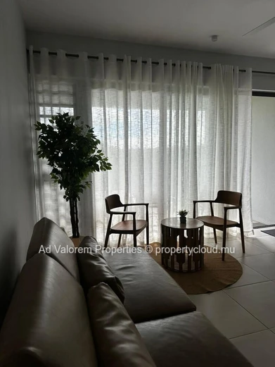 NEW RENTAL LISTING – THE GROVE, Cascavelle!