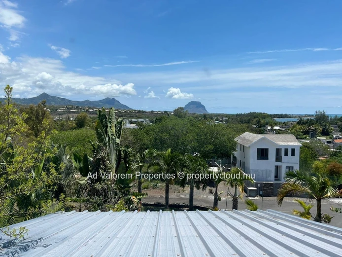 Charming house for rent in Rivière Noire
