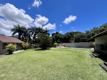 6 Bedroom House