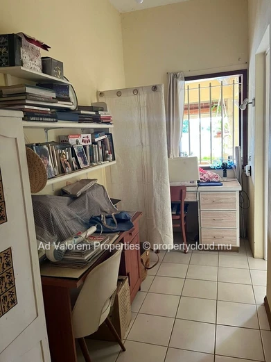 Charming House for Rent in Rivière Noire!