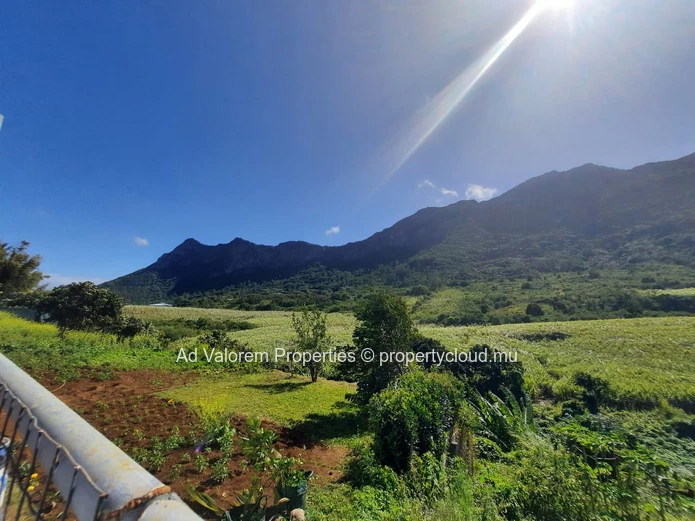 FOR SALE – Exceptional Residential Land | Moka, Bois Cheri Road 90 perches (Sole Mandate)
