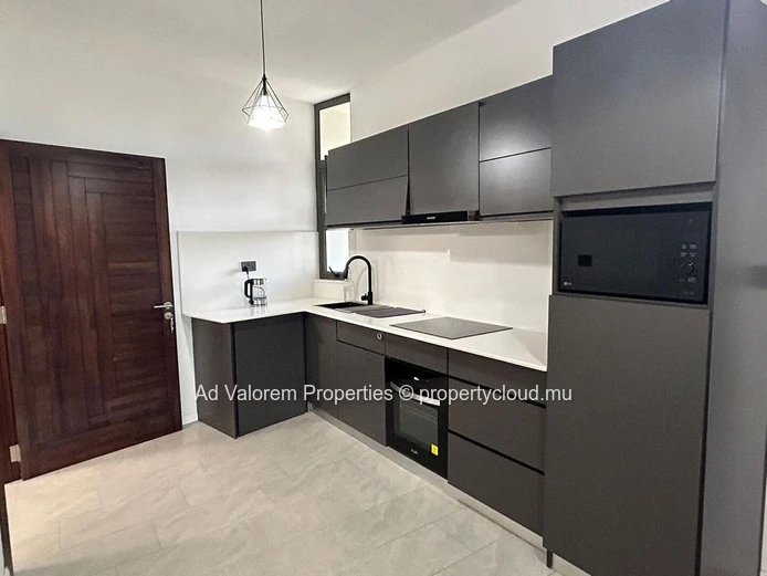 For Sale spacious apartment in the West